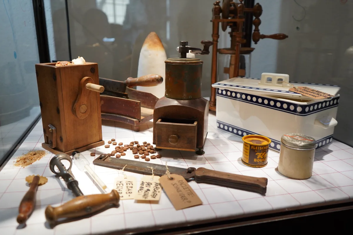 Impressionen von der Sonderausstellung «Das bisschen Haushalt …» im Museum Wetzikon.